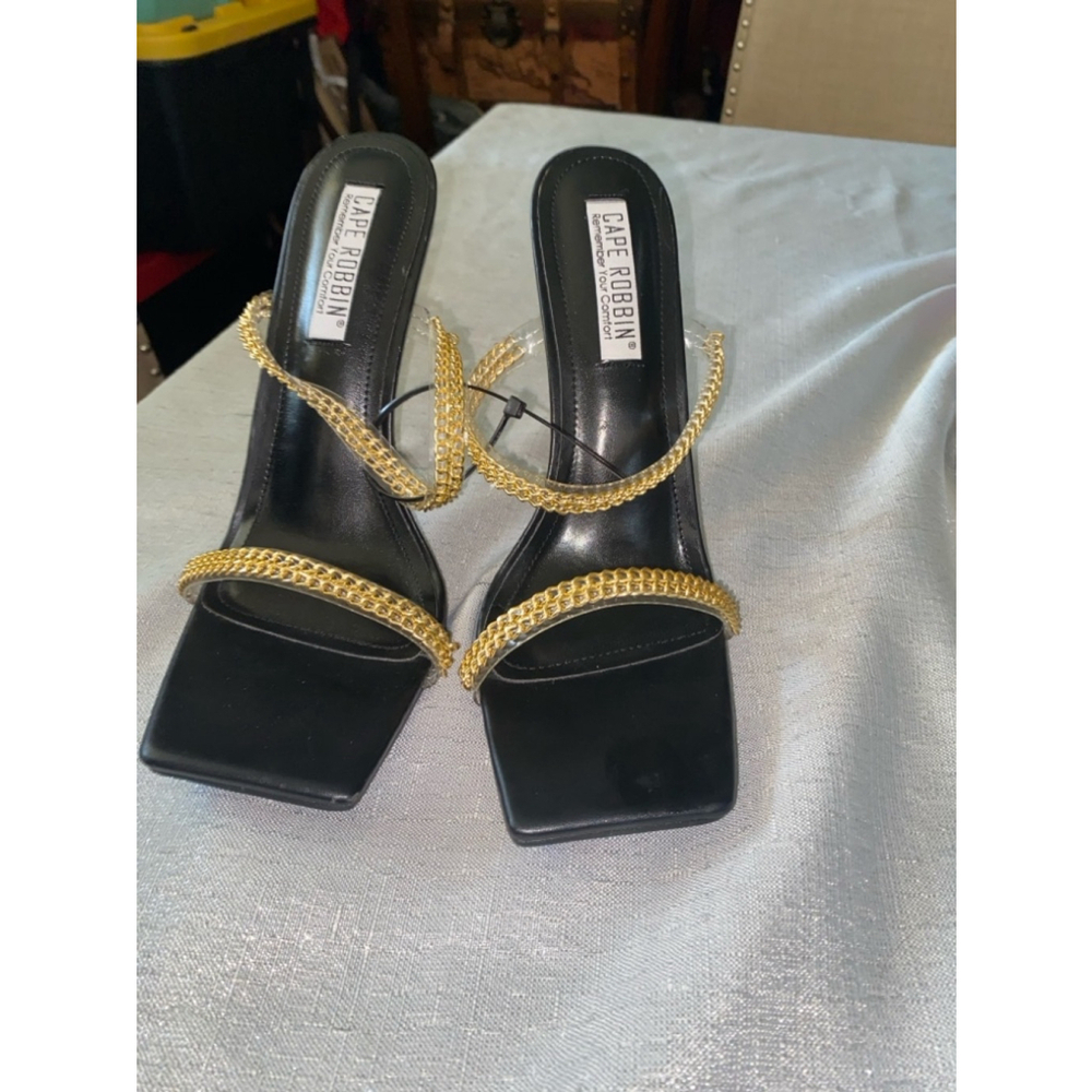 Women's Cape Robin Heels Black Gold Size 9